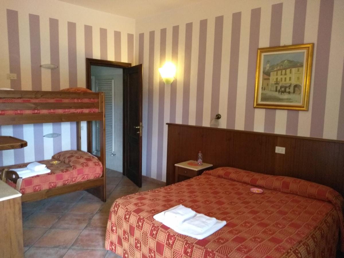 Hotel Excalibur Revello Luaran gambar